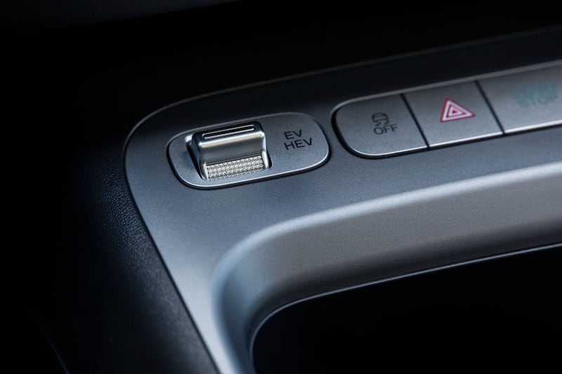 BYD DOLPHIN G DM-i, le foto 5
