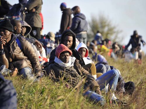 Migranti, i preti sono stanchi: "Non possiamo subire ricatti"