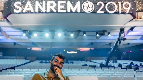 Sanremo 2019, Marco Mengoni dal Teatro Ariston: "Ci vediamo qui"