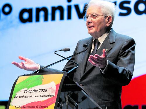 Mattarella tra Papa, Pertini e Ventotene. "Resistenza attuale"