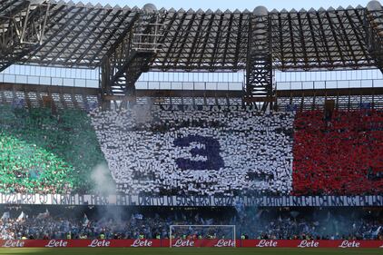 Il Napoli fa festa al Maradona: le immagini della partita con la Fiorentina 13