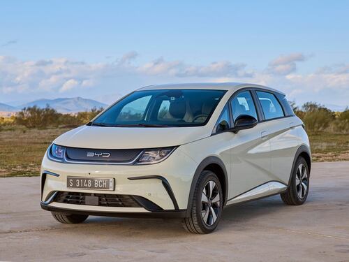 BYD Dolphin, la segmento C elettrica arriva in Italia