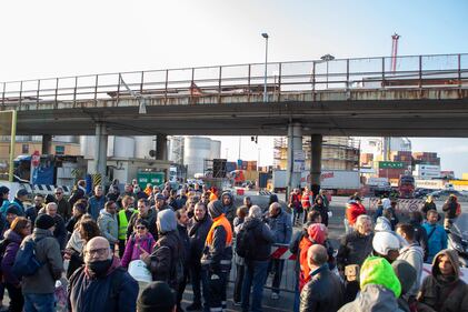 I camalli di Genova contro il Green pass 1