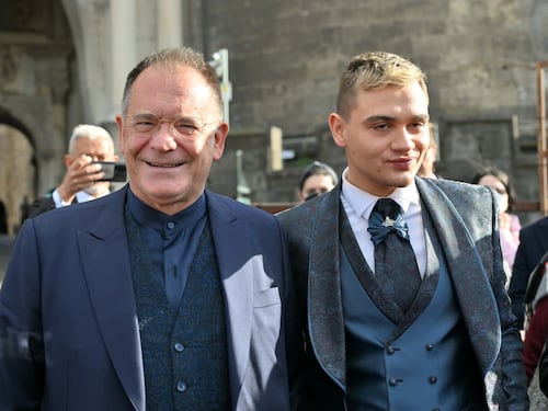 "Colpa della campagna elettorale". Cecchi Paone in crisi con il "marito" Simone Antolini