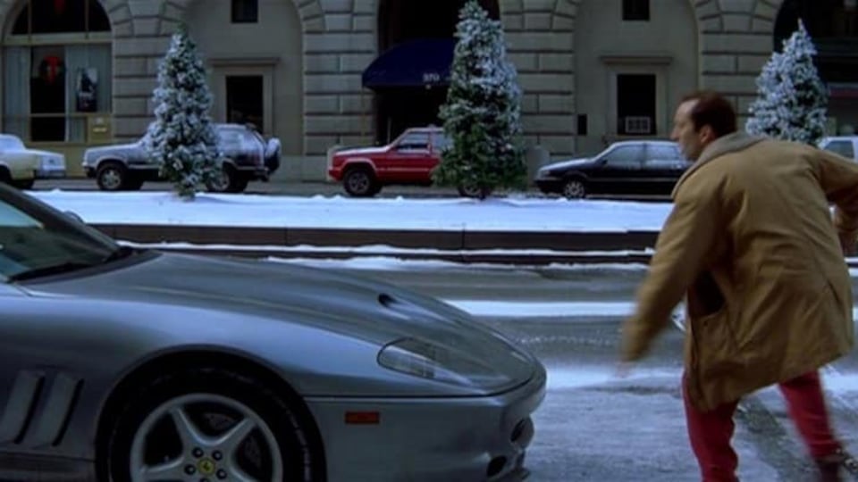 La Ferrari Maranello dell'inganno in The Family Man