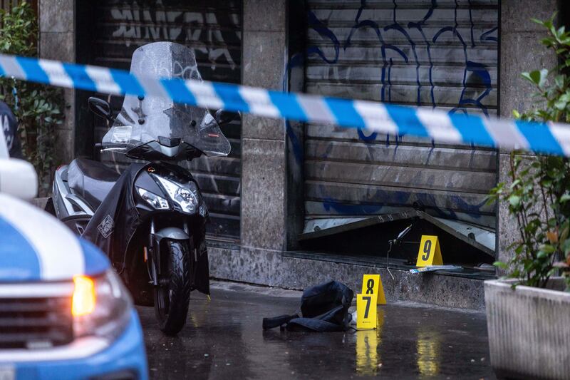 Omicidio di Milano, il bar dove Eros di Zonza è stato accoltellato dopo il furto 2