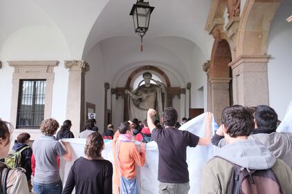 Milano, scontri all'Università Statale 11