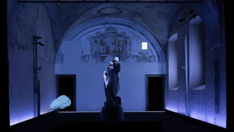 La luce di Wilson svela tutta la Pietà