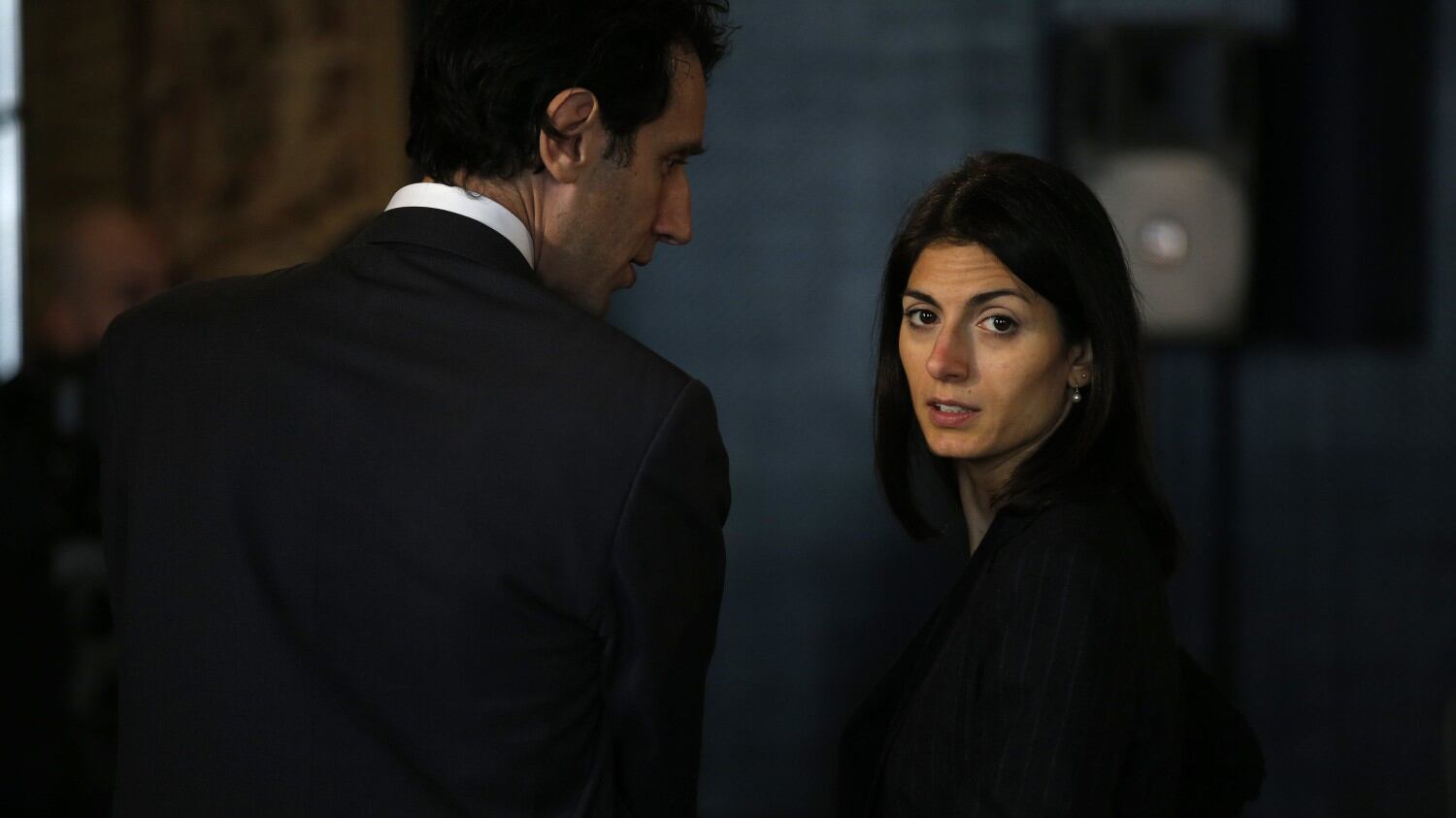 La Raggi ignorata anche a casa sua. A Roma un megahub per gli immigrati