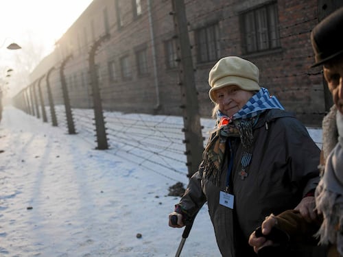 Giornata della memoria: "Auschwitz è il lato più oscuro dell'uomo"