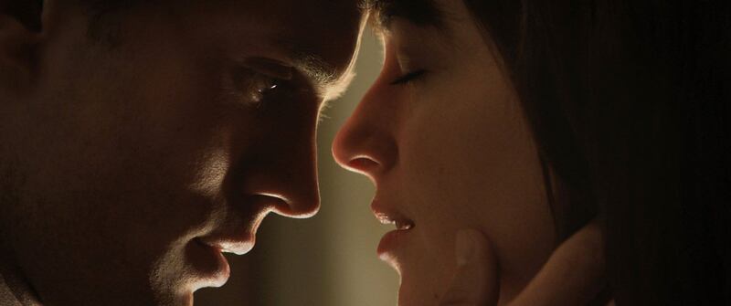 Cinquanta sfumature di grigio: scene hot 5