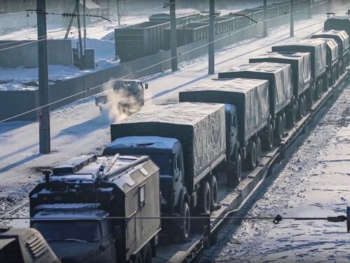 Ucraina verso il baratro: soldati Nato e Usa a Est, truppe di Kiev ai confini. Biden chiama gli alleati
