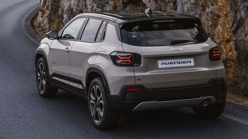 Jeep Avenger Model Year 2024, guarda tutte le foto 2