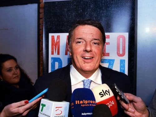 "Così fai un frontale...". Renzi smonta la ricostruzione della testimone dell'Autogrill