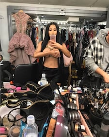 Nicki Minaj in topless per i fan 3