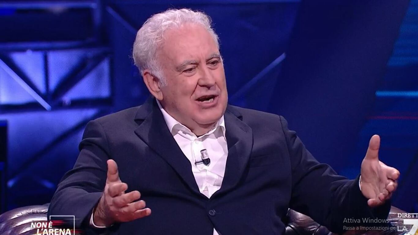 "Troppo a ridosso". Già saltato il ritorno di Santoro in tv