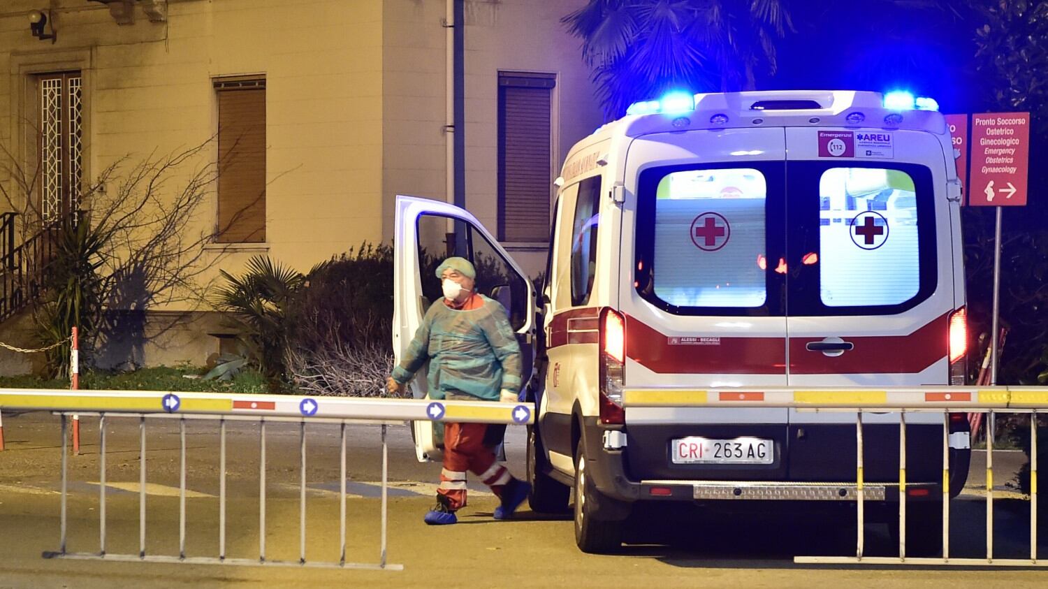Coronavirus, l'analisi degli esperti: "Perché i morti sono pochi"