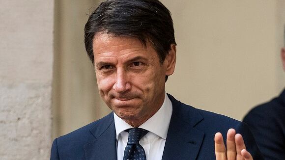 "Dietro il concorso di Conte incarico milionario e baronie"
