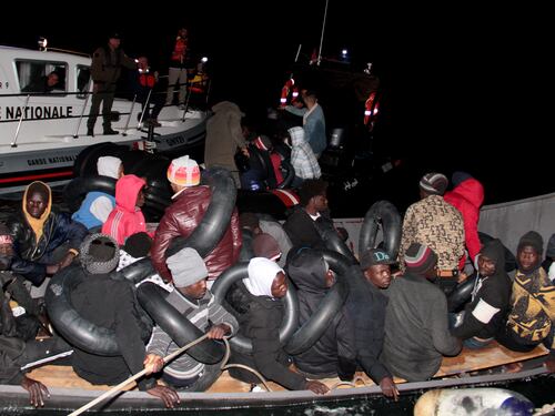 "Costruiva barche per migranti". Italiano arrestato in Tunisia per associazione a delinquere
