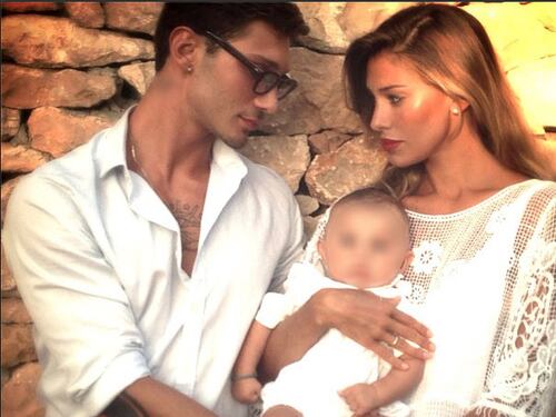 Quadretto familiare per Belen