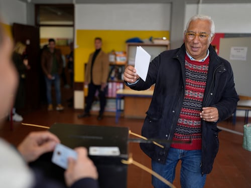 Portogallo, dopo 9 anni il governo socialista cede il passo al centrodestra