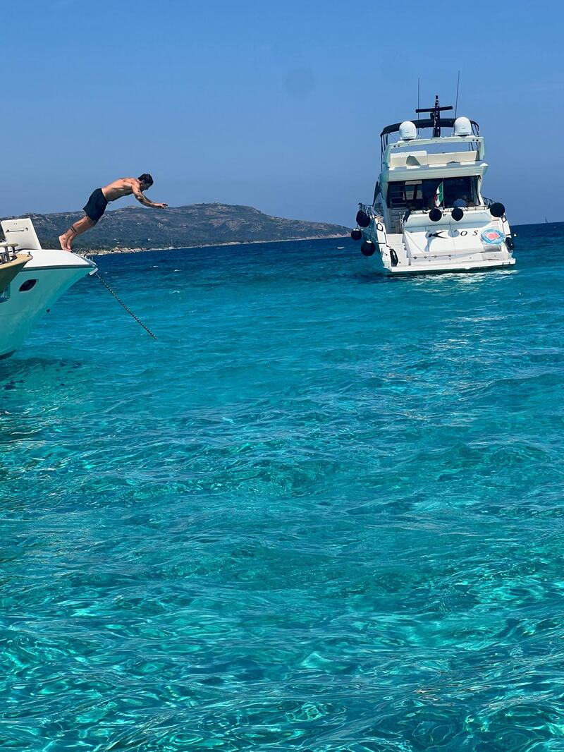 Stefano De Martino, vacanze in Corsica 11