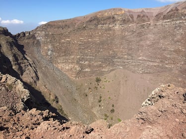 Vivere sulle pendici del Vesuvio tra fatalismo e rischio eruzione 17