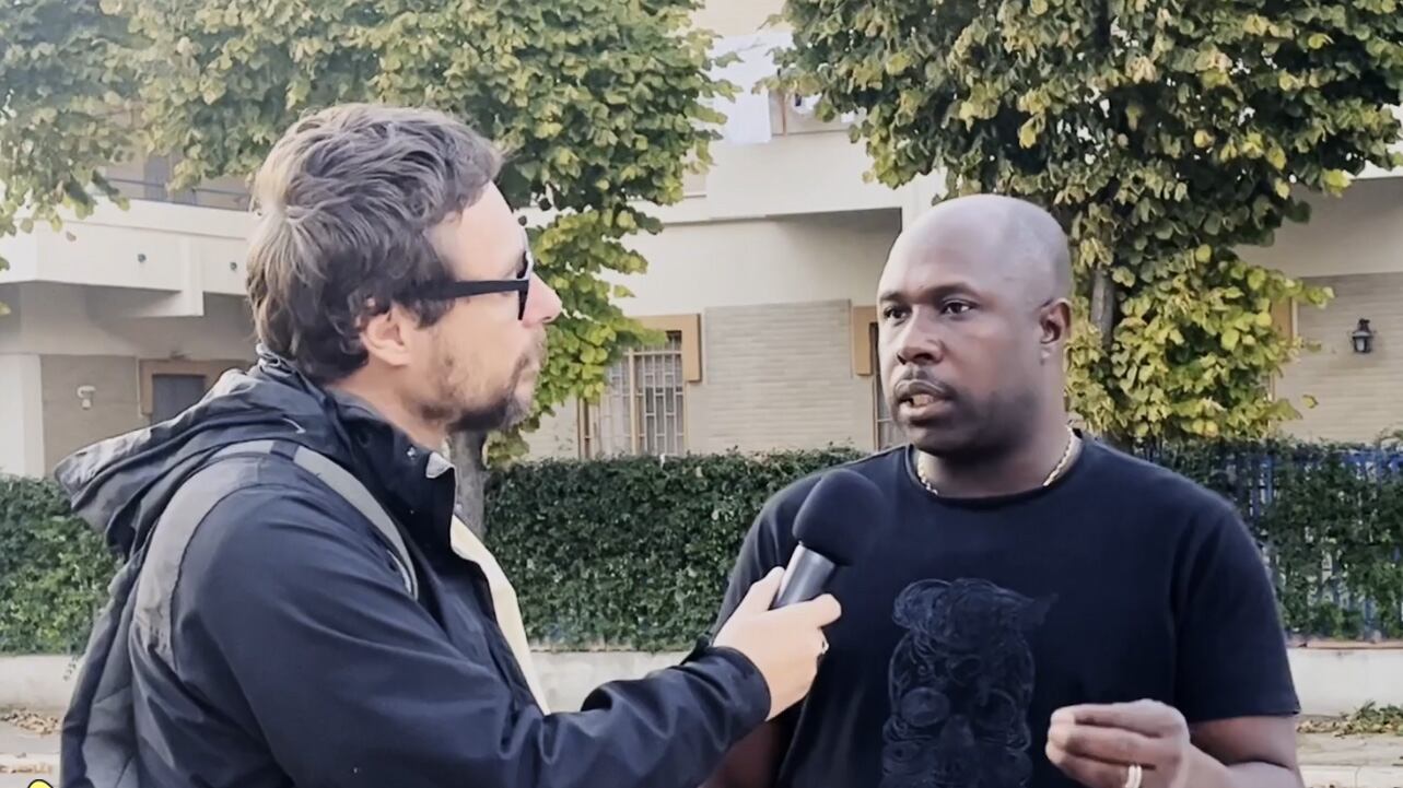 “I soldi c’erano, perché non li usava?”. Soumahoro ancora sotto accusa
