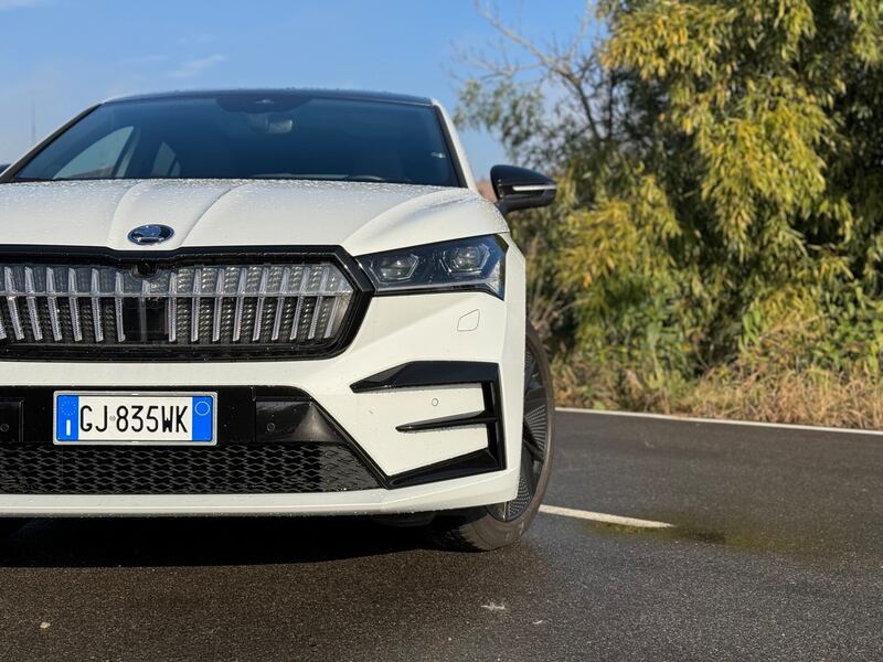 Skoda Enyaq Coupè RS: guarda la gallery del SUV coupè elettrico 4