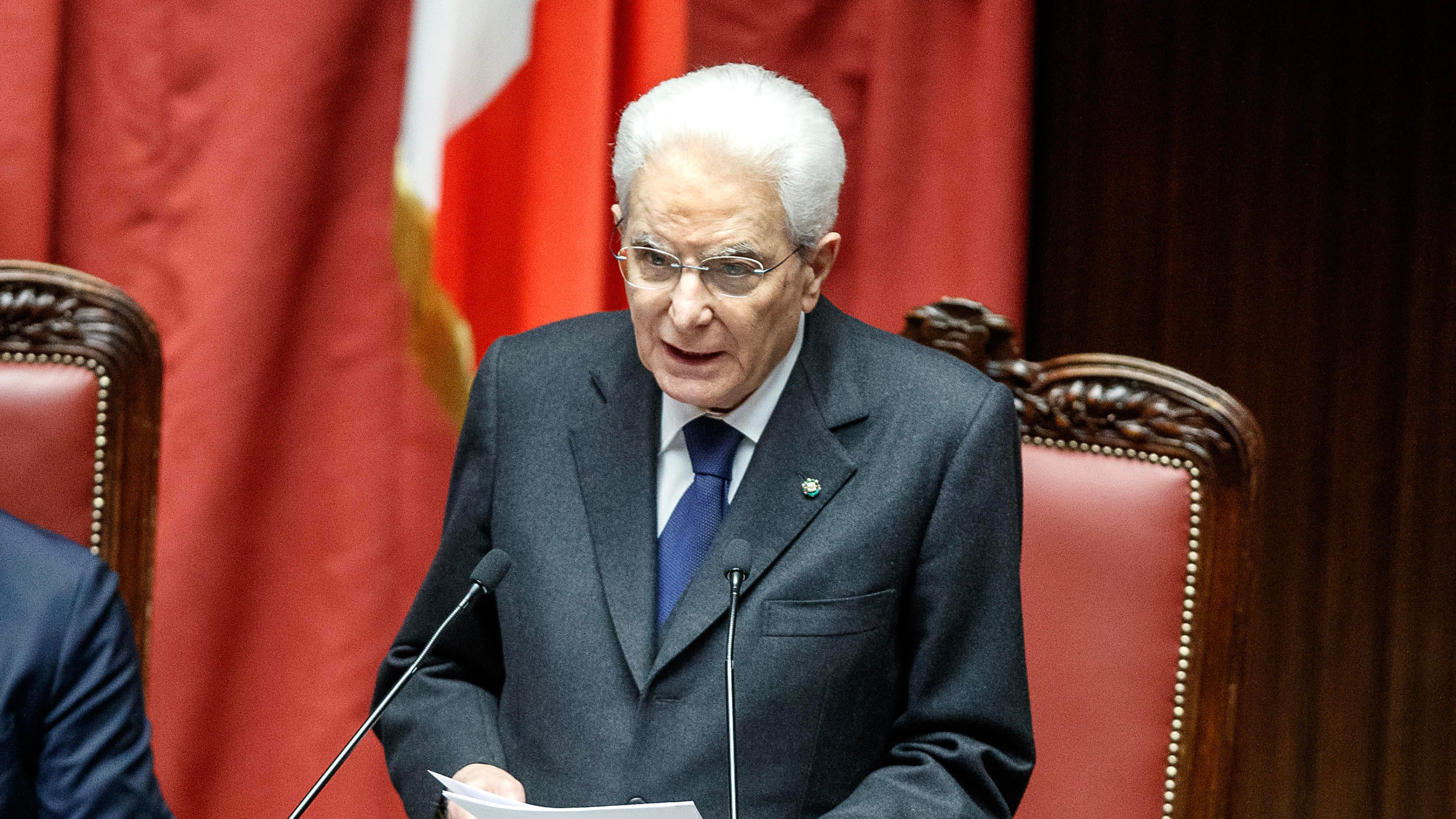 Il bis di Mattarella: dopo di me il diluvio "Non c’è più tempo. Rafforzare l’Italia e rilanciare l’Europa"