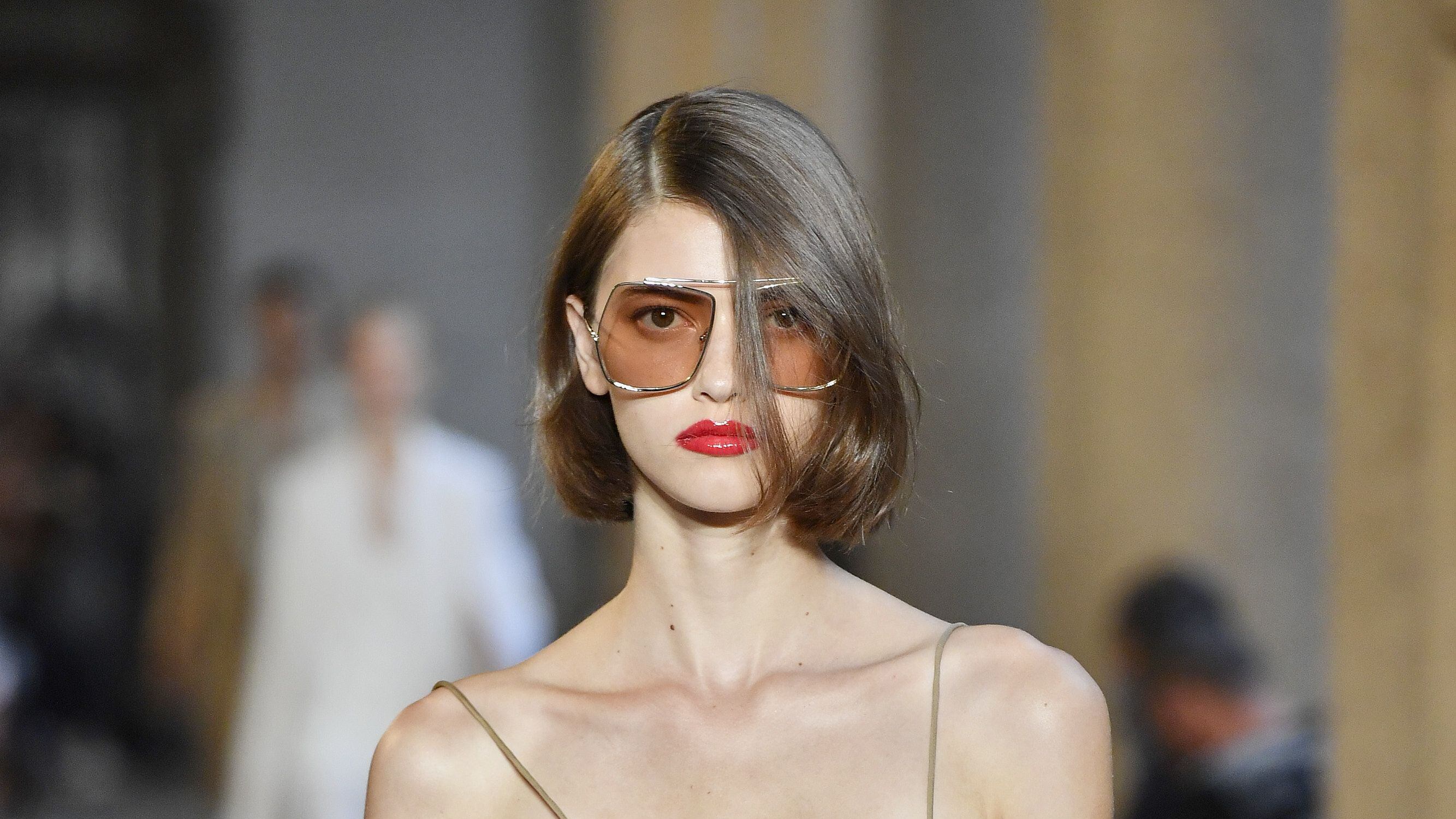 Moda, prevale la cautela sulla ripresa nel 2025. Dall'intelligenza artificiale una sponda al web