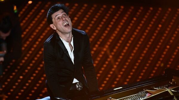 Ezio Bosso, il pianista che ha commosso Sanremo 2016. Le foto 1