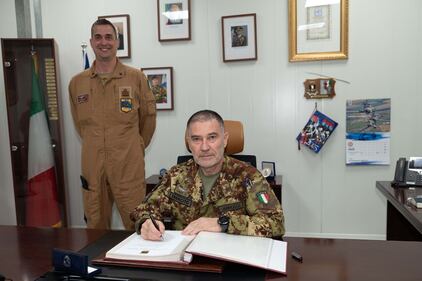 Generale Iannucci, il saluto ai contingenti nazionali in Kuwait e Iraq 10