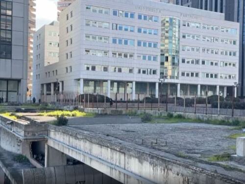 Centro direzionale, tra negozi vuoti, abbandono e degrado