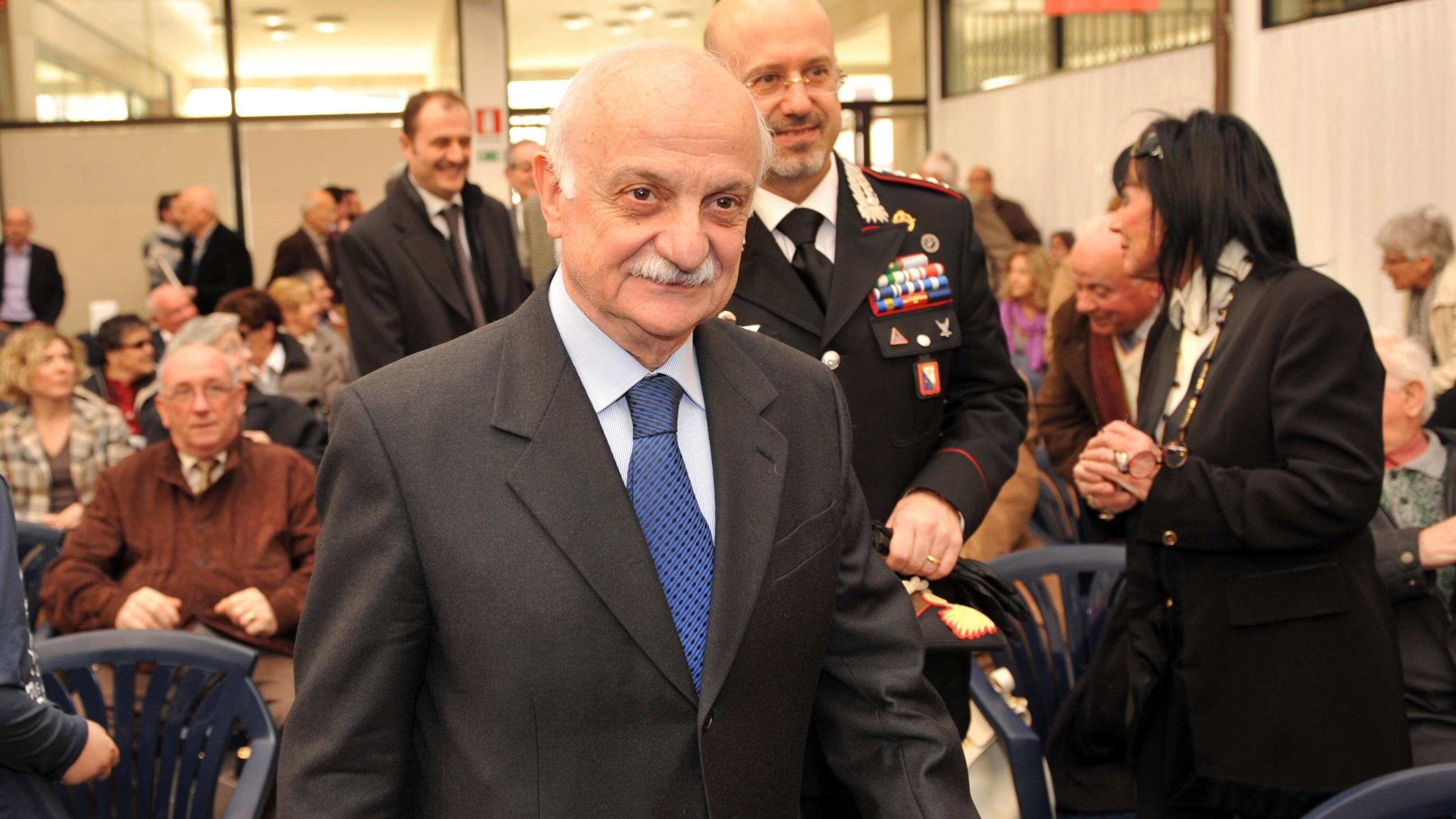 Assolto il generale Mori Non aiutò i boss della mafia