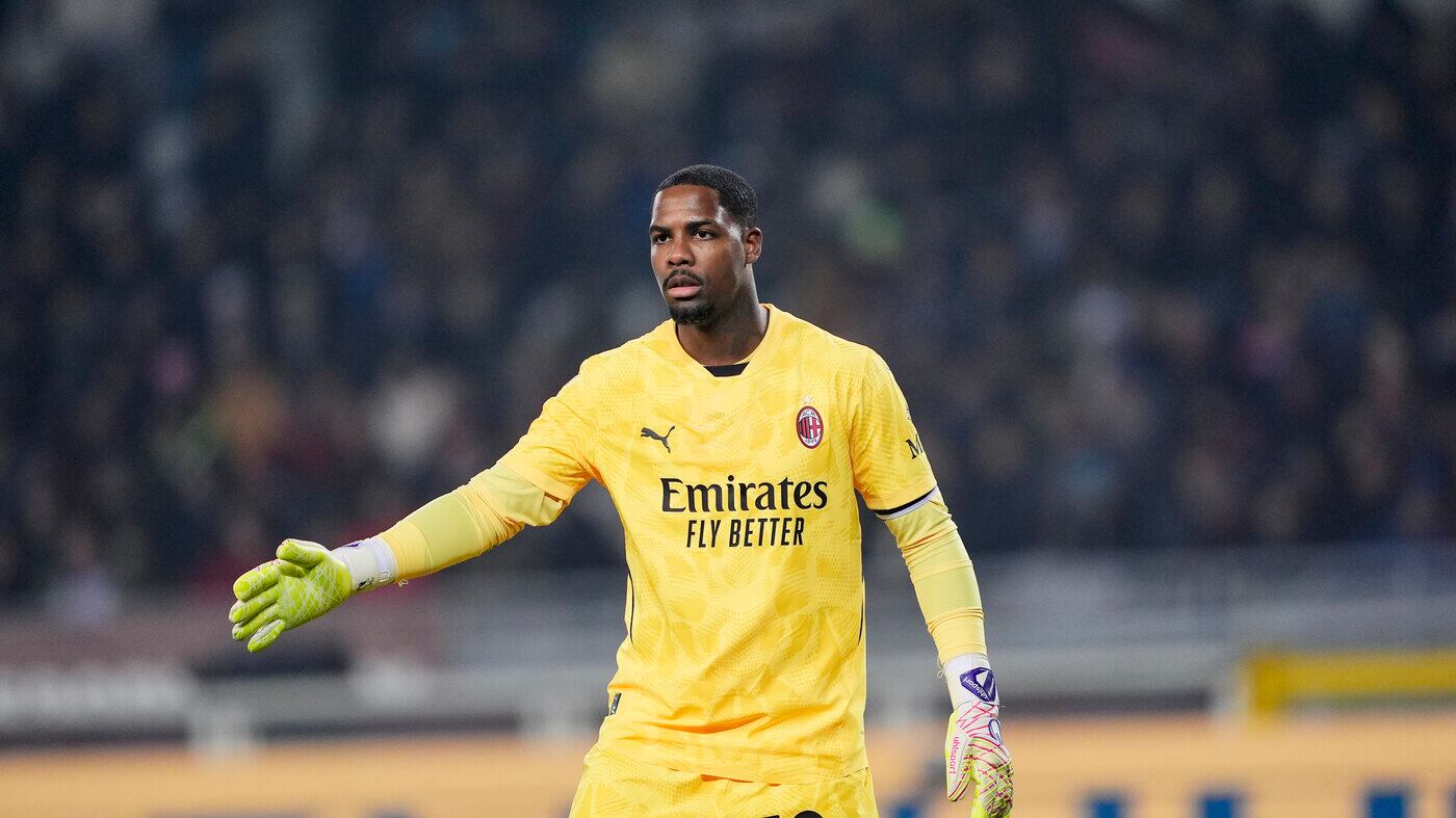 Se il mercato è... da non credere. Ma il Milan rischia di perdere Maignan