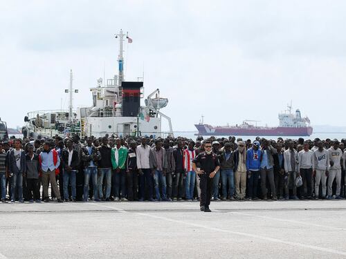 Sbarchi, la vendetta di Al Sisi: i migranti partono dall'Egitto