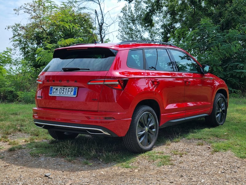Skoda Karoq 2023: la gallery del nuovo crossover compatto 7