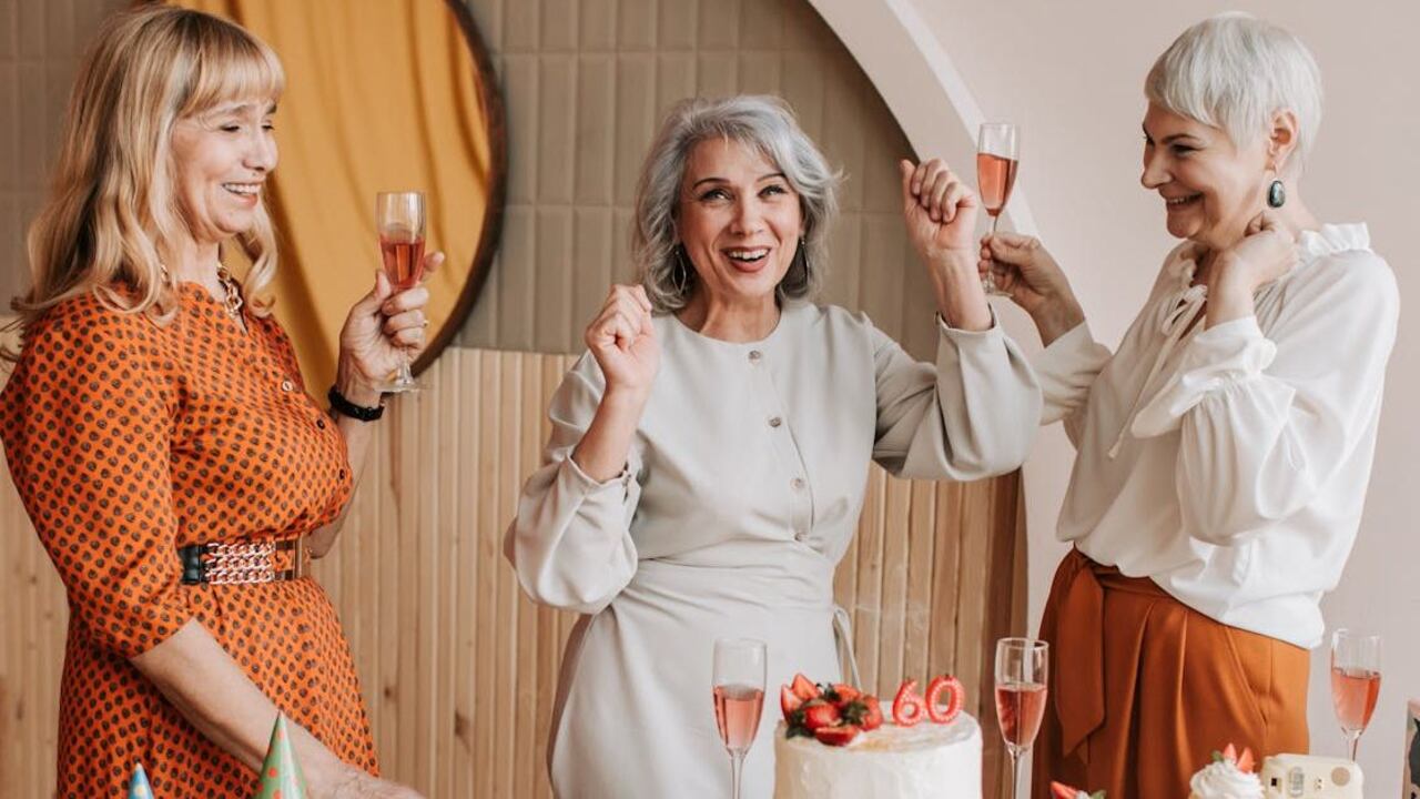 Cosa migliora e rende la vita felice dopo i 60 anni