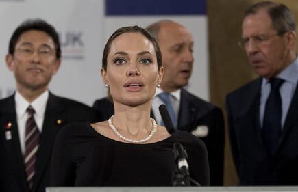 Angelina Jolie al G8 3