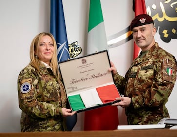 Giorgia Meloni in visita al contingente italiano in Iraq 5