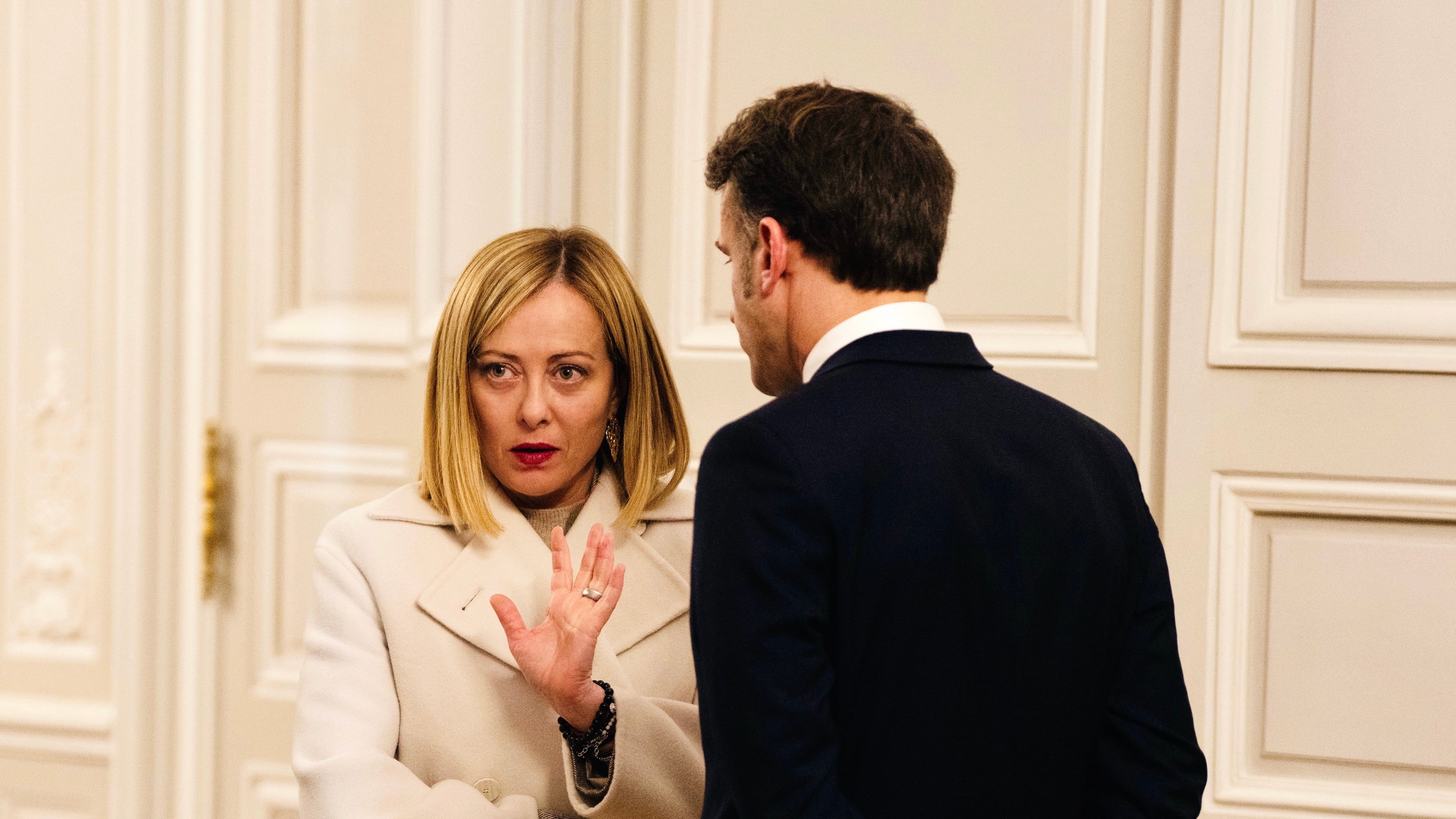 Merz "benedice" la visita di Meloni alla Casa Bianca. L'ok di von der Leyen e le bizze di Macron
