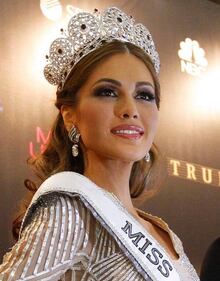 Gabriela Isler è la nuova Miss Universo 16