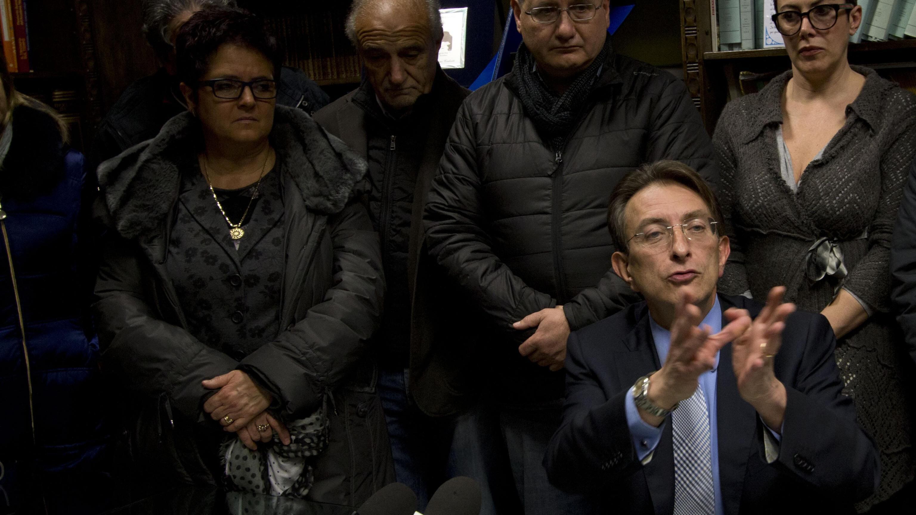 Scandalo terremoto, Cialente non ha più alibi: "Mi dimetto"