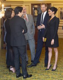 Meghan Markle e il Principe Harry a teatro 4