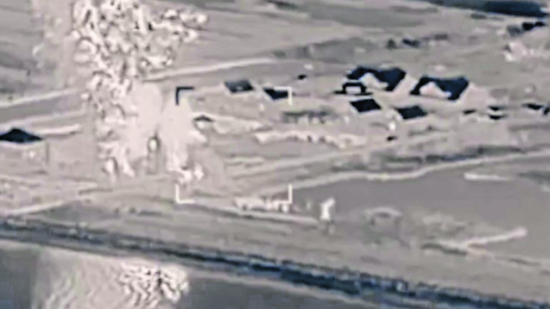 Raid di Kiev sugli 007 russi: cento morti