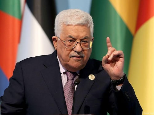 Abu Mazen minaccia (e bluffa). "Stop a tutti gli accordi di pace"