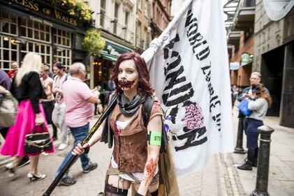 Londra trema per il World Zombie Day 16