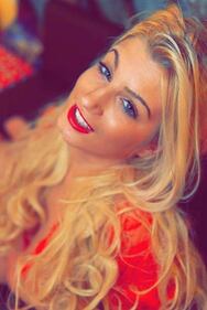 La pornostar Megan Clara 6