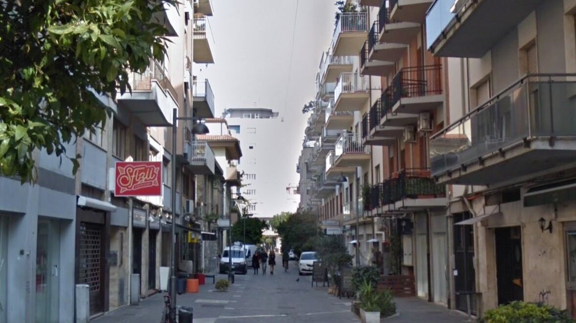 Pescara, 17enne aggredito dal branco rischia di perdere l'occhio